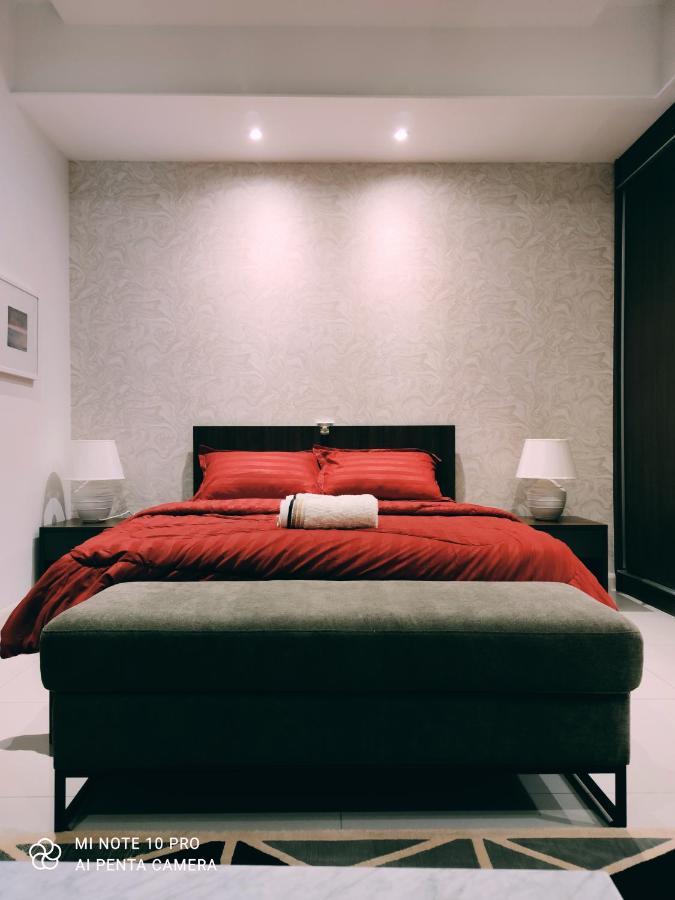 Kumkum Homestay Studio Nusajaya  Kültér fotó